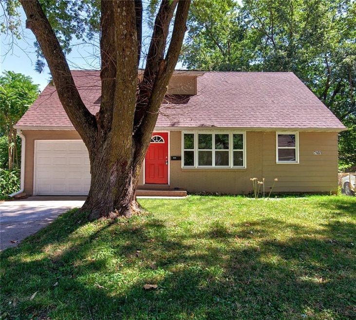 7401 SW 12th St, Des Moines, IA 50315 - photo 1