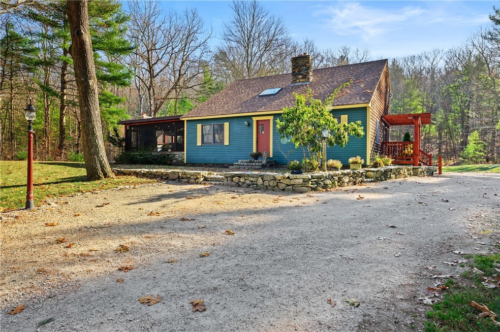 796 Pound Hill Rd, North Smithfield, RI 02896 - photo 1