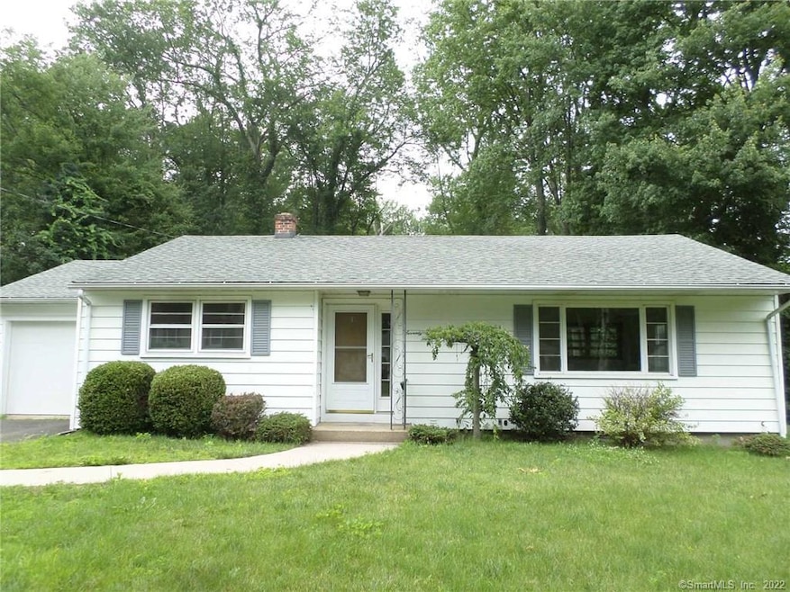 75 Birch Ln, Naugatuck, CT 06770 - photo 1