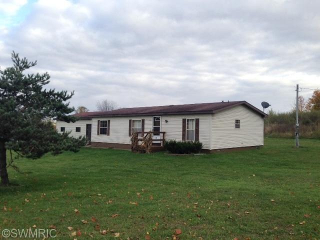 23331 1 Mile Rd, Reed City, MI 49677 - photo 1