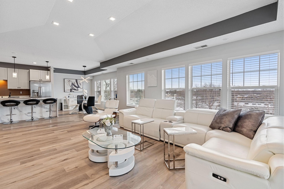 3800 85th Ave N unit 316, Brooklyn Park, MN 55443 - photo 1