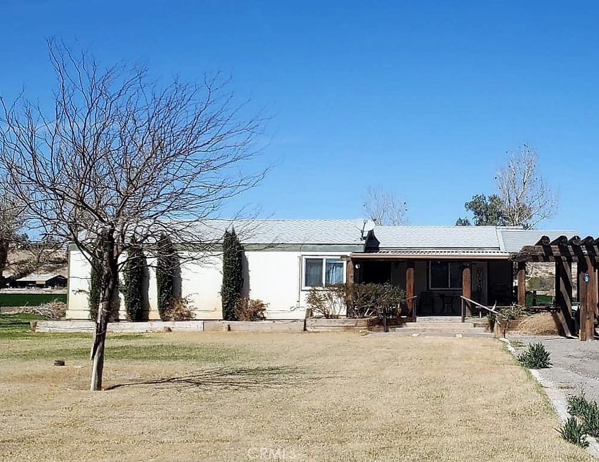 2111 W 6th Ave, Blythe, CA 92225 - photo 1