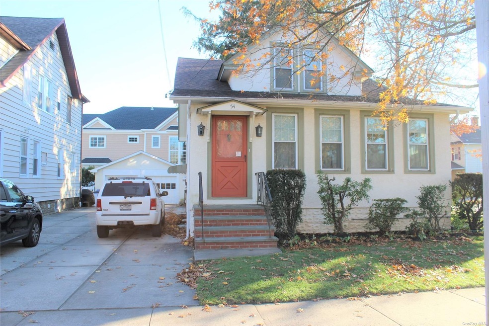 54 Floral Blvd, Floral Park, NY 11001 - photo 1