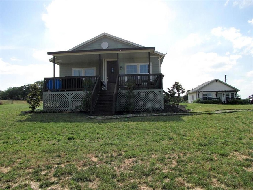 109 Mccrae Ln, Boyd, TX 76023 - photo 1