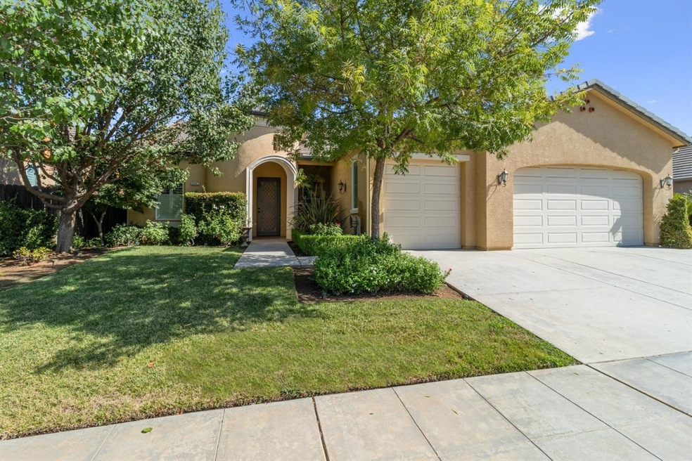3347 Buckingham Ave, Clovis, CA 93619 - photo 1