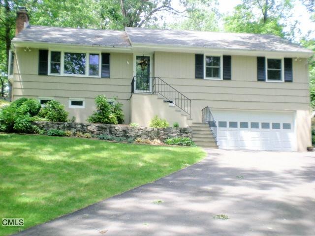21 Smoke Hill Dr, Stamford, CT 06903 - photo 1
