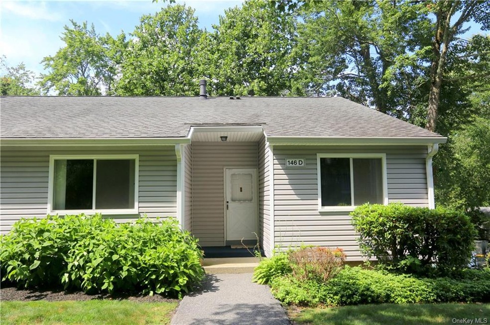 146 Flintlock Way unit D, Yorktown Heights, NY 10598 - photo 1