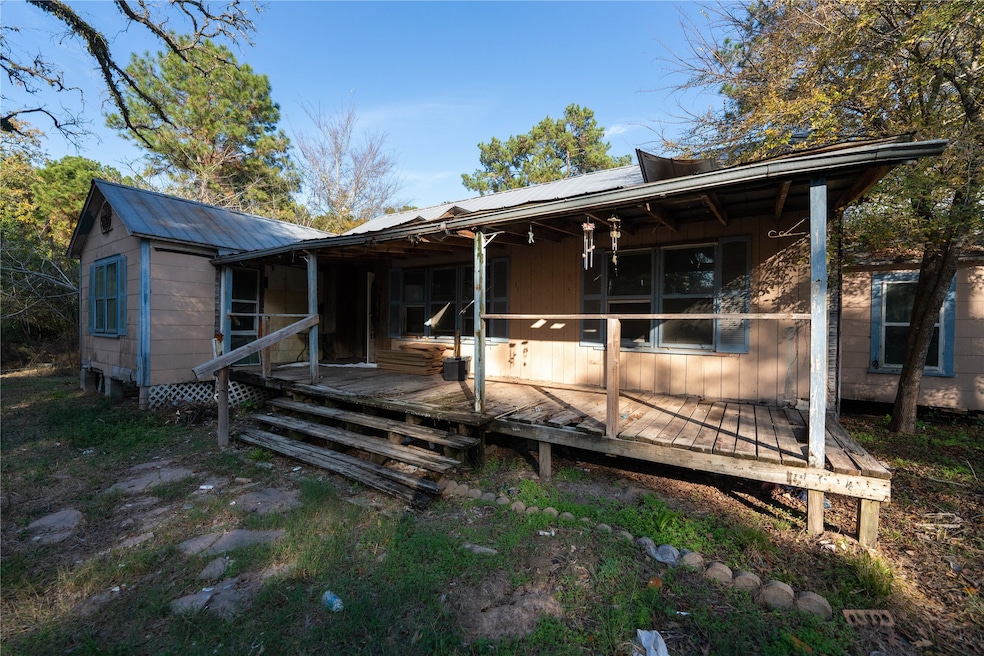 28270 Lynnwood Ln, Hempstead, TX 77445 - photo 1