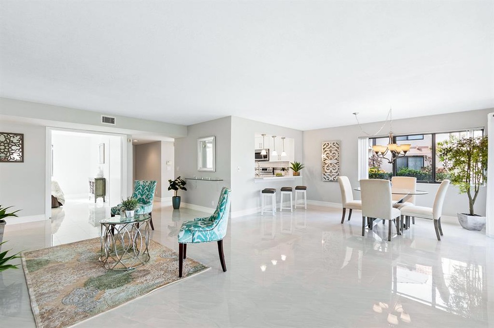 SPACIOUS LIVING AREA