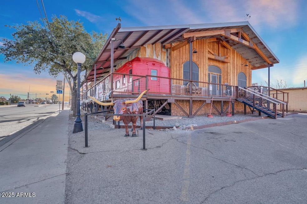 130 E Maley St, Willcox, AZ 85643 - photo 1