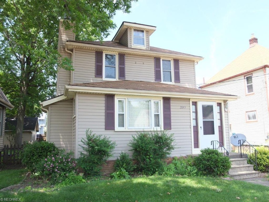 Wonderful 3 bedroom home with large living room an