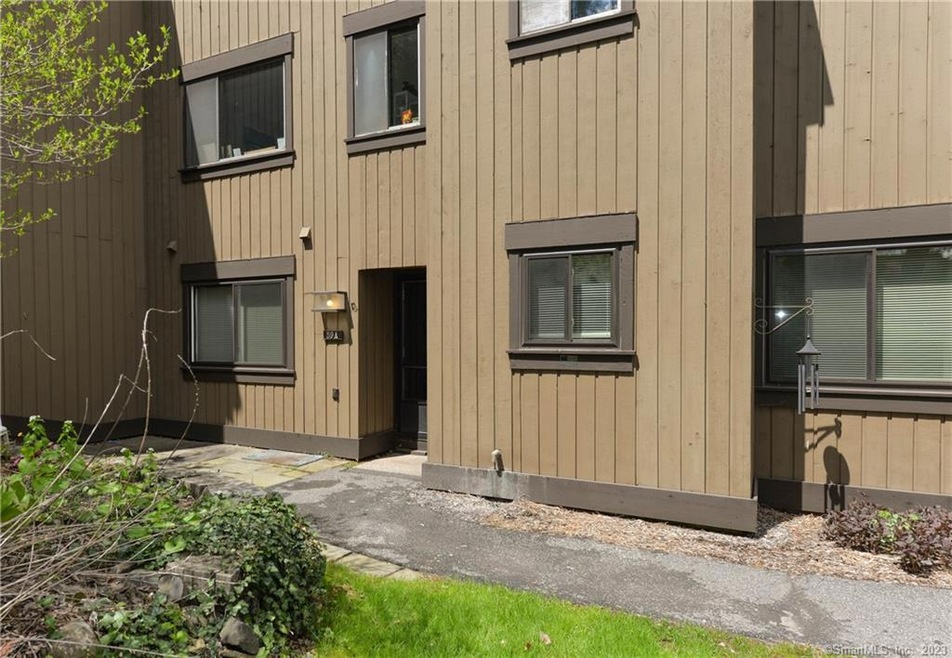 59 Heritage Village unit A, Southbury, CT 06488 - photo 1