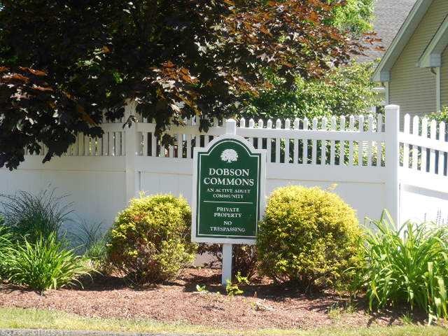 5 Dobson Commons Cir unit 5, Vernon Rockville, CT 06066 - photo 1