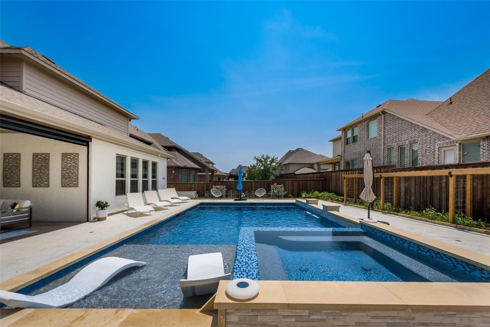 Salt water pool and spa with great outdoor kitchen