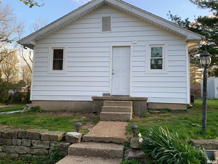 462 E Grant St, Virginia, IL 62691 - photo 1