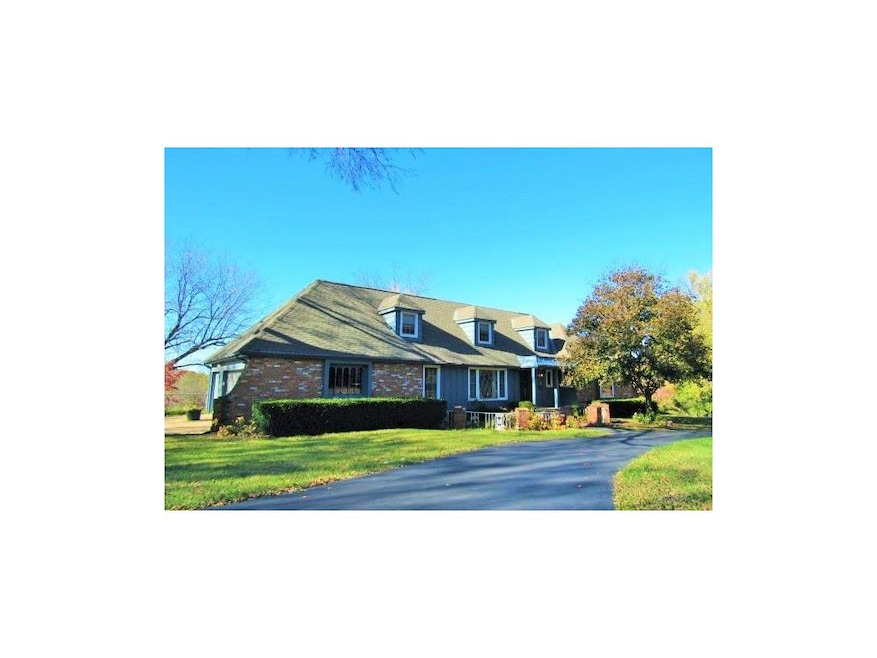 Reverse 1 1/2 Story-Maintenance Free. Beautifully 