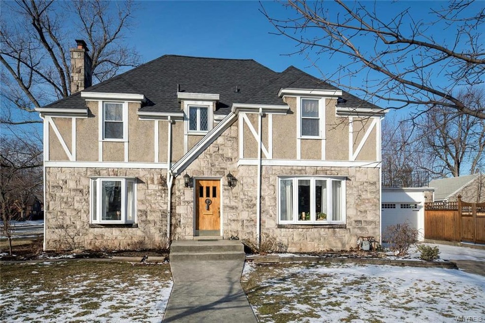 Welcome to 340 Deerhurst Park-A stately stone Engl