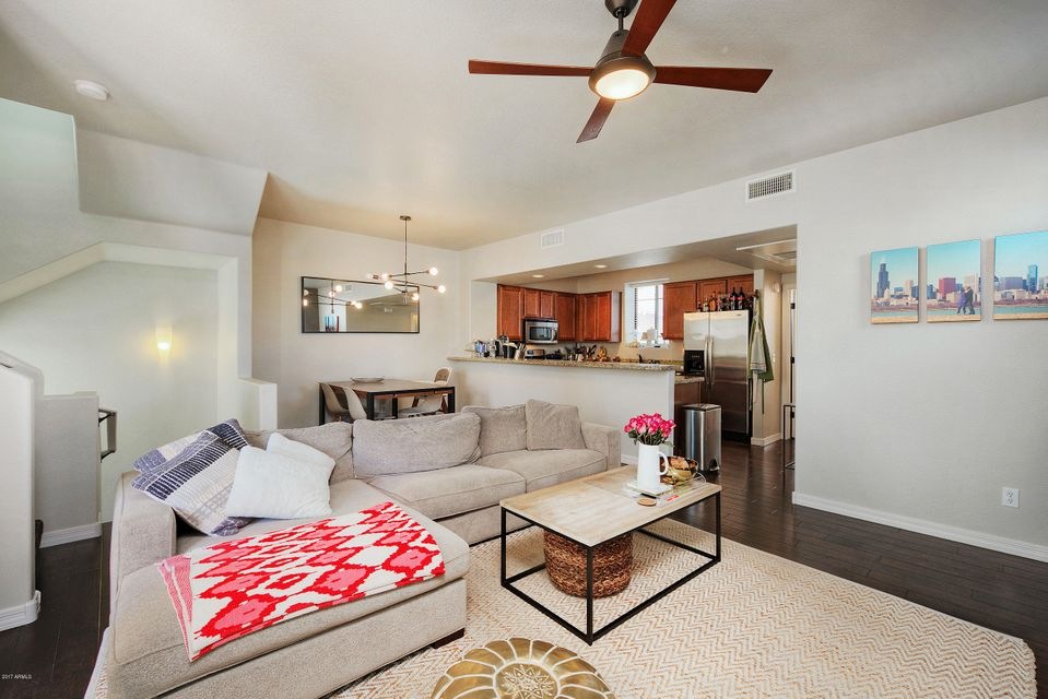 2315N52ndst104-007