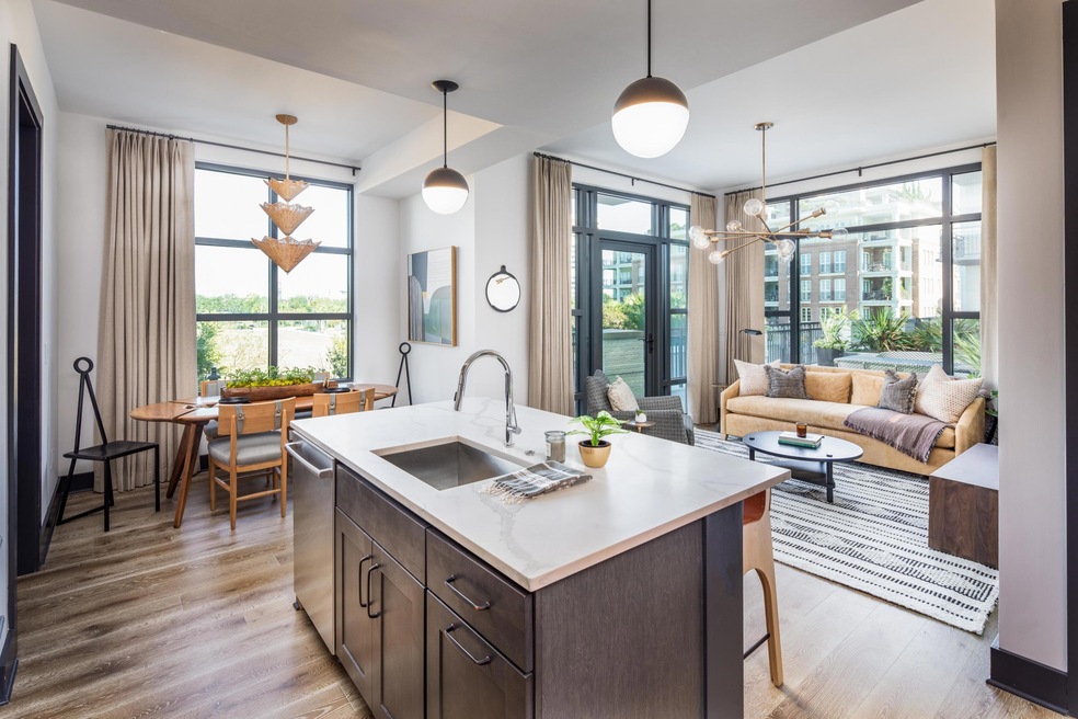 The Gadsden unit 501, Charleston, SC 29401 - photo 1