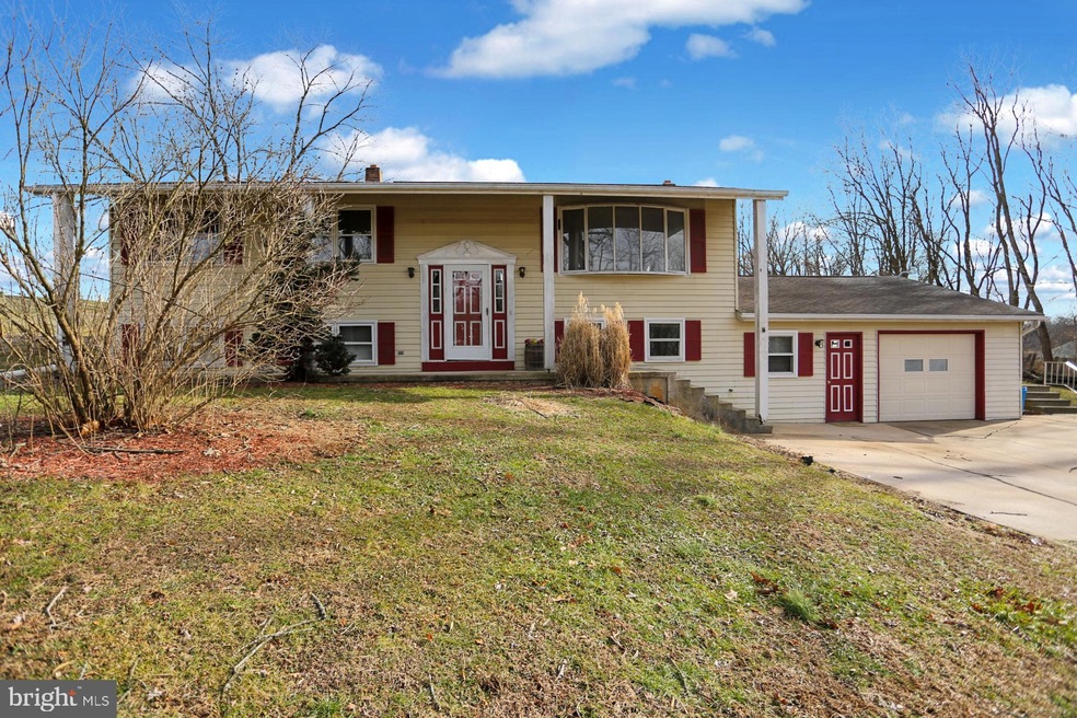 350 Church Ave, Shoemakersville, PA 19555 - photo 1