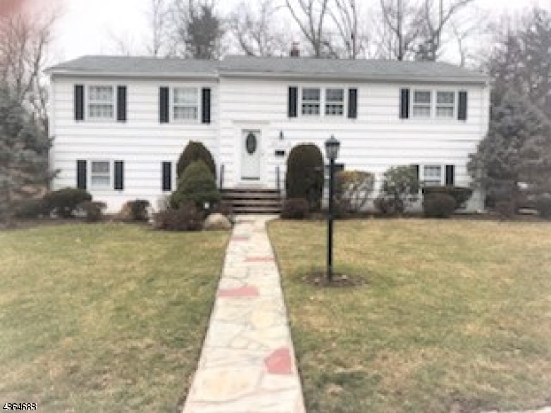 27 Cavell Place, West Caldwell, NJ 07006 - photo 1