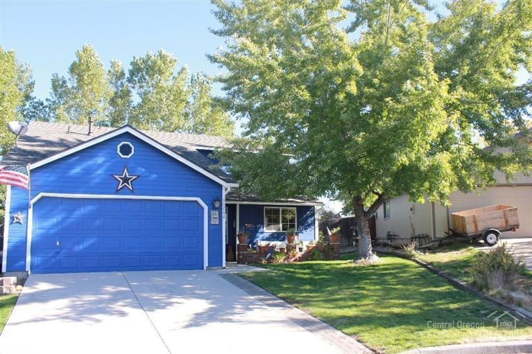 63262 Gallop Ct, Bend, OR 97701 - photo 1