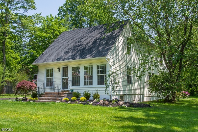 18 Cottage St, Basking Ridge, NJ 07920 - photo 1