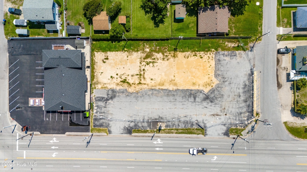 413 W Fort MacOn Rd, Atlantic Beach, NC 28512 - photo 1