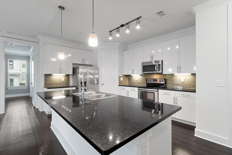 3300 Towers Blvd unit 958, Seabrook, TX 77586 - photo 1