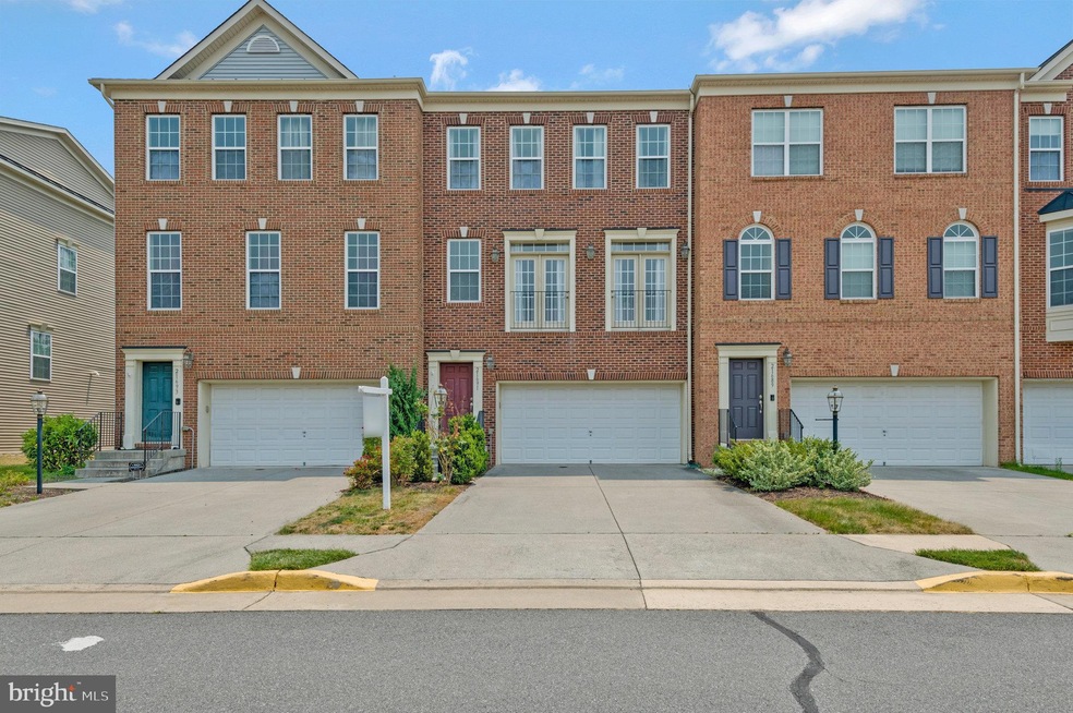 21691 Loganberry Terrace, Broadlands, VA 20148 - photo 1