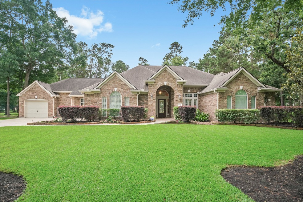 30310 W Legends Trail Dr, Spring, TX 77386 - photo 1