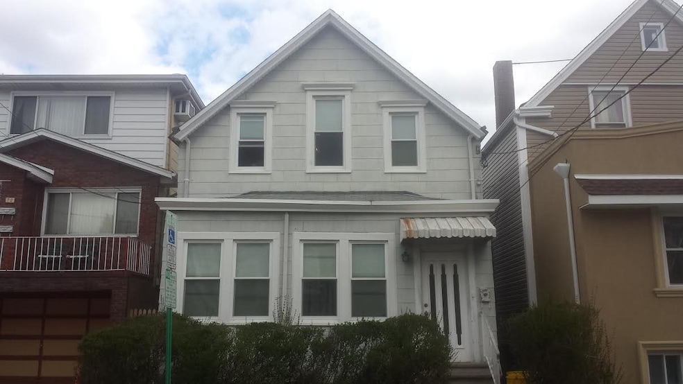 70 Grant St, Fairview, NJ 07022 - photo 1