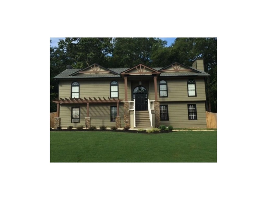 125 Stone Creek Dr, Hoschton, GA 30548 - photo 1