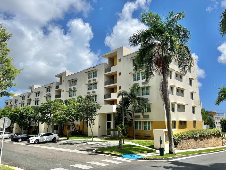 CALLE BALDEROITY Cond Terrazas Parque Escorial unit 3304, Carolina, PR 00987 - photo 1