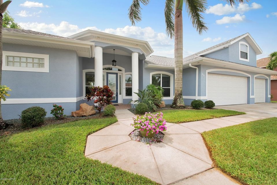 Covered Front Entry