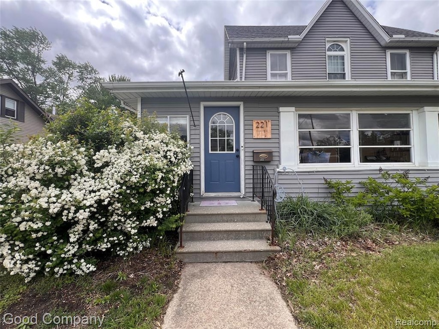 Pending $235,000 • Co-Listing Agent