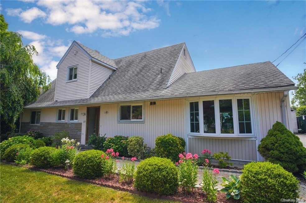 69 Remsen Cir, Yonkers, NY 10710 - photo 1