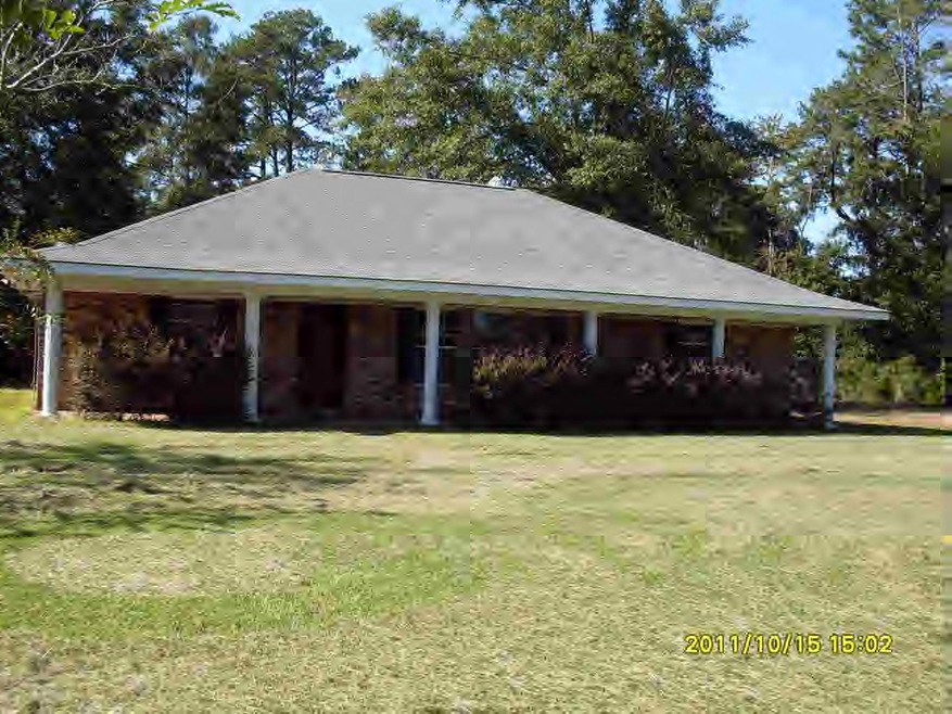 2141 Park Dr, McComb, MS 39648 - photo 1