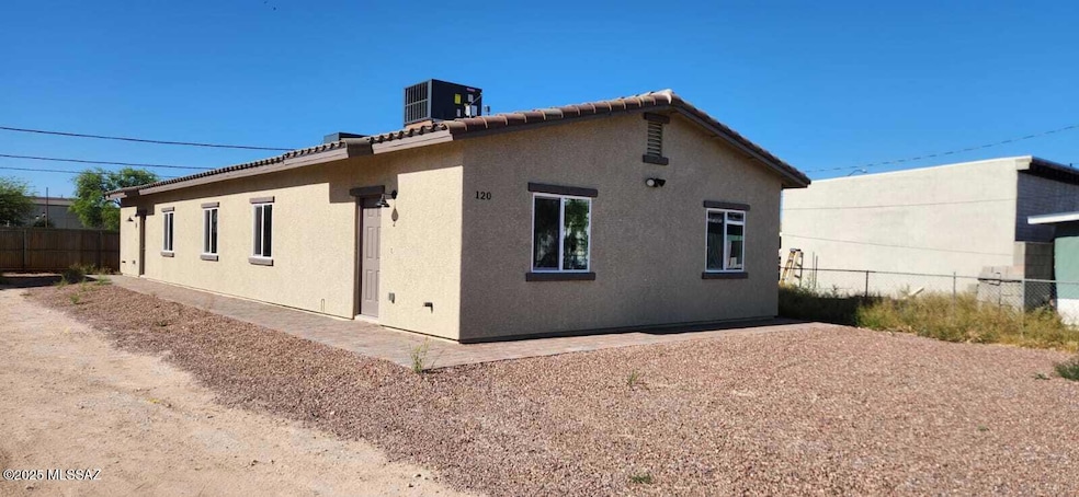 237 E 25th St unit 2, Tucson, AZ 85713 - photo 1