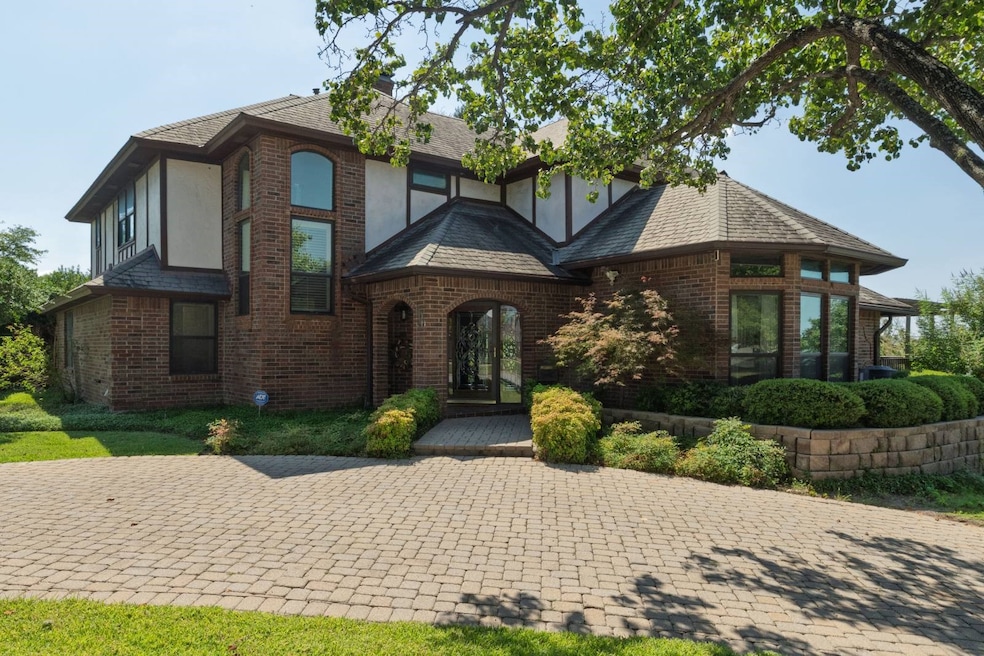 Under Contract $550,000