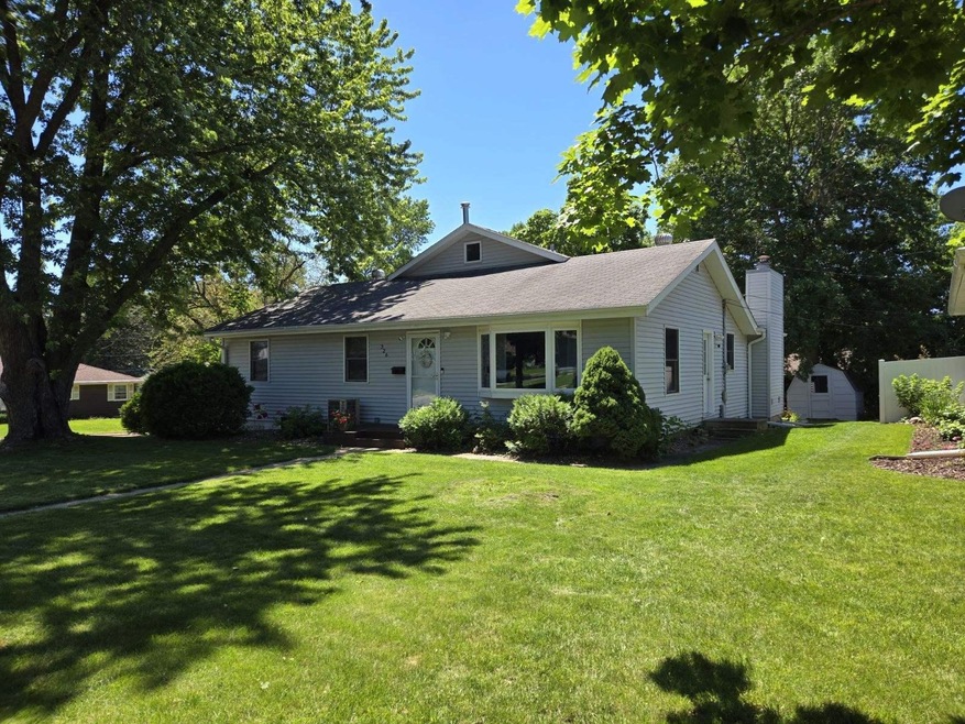 326 Glenn Rd, Albert Lea, MN 56007 - photo 1