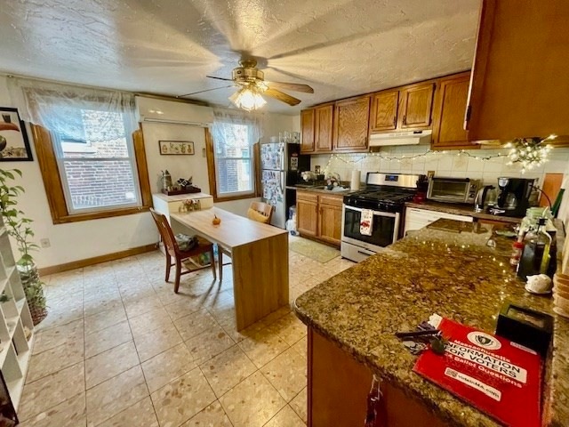 79 N Margin St unit 3, Boston, MA 02113 - photo 1