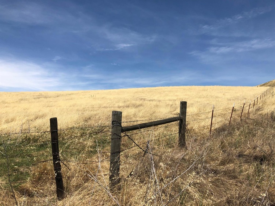 28956 Indian Reservation Rd unit 1, Porterville, CA 93257 - photo 1