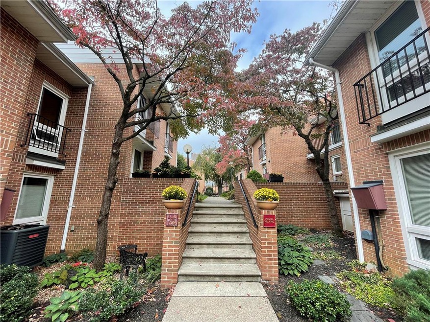 135 E Market St unit C4, Bethlehem, PA 18018 - photo 1