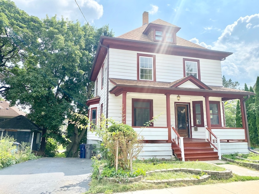 481 Division St, Elgin, IL 60120 - photo 1