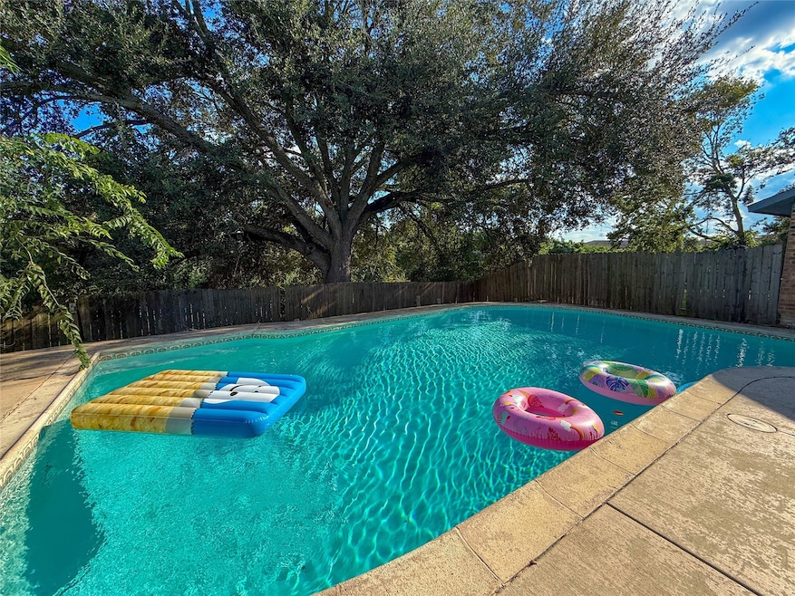 For Sale $315,000 • Co-Listing Agent