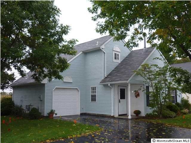 37 Farnworth Close unit 518, Freehold, NJ 07728 - photo 1