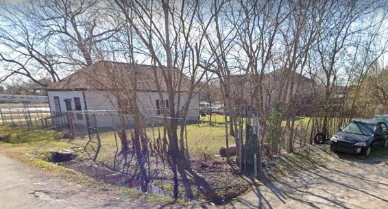 1512 Hotchkiss St, Houston, TX 77012 - photo 1