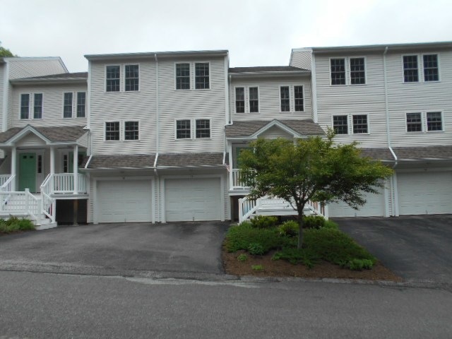 54 Red Brook Ln, West Warwick, RI 02893 - photo 1