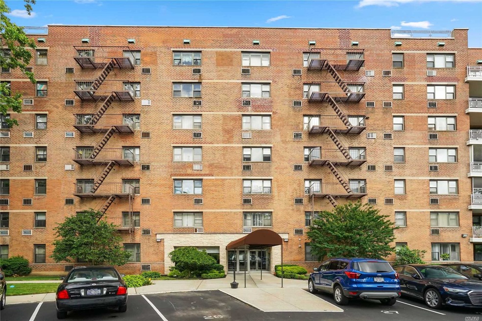 Eastwood Condos unit 6E, Howard Beach, NY 11414 - photo 1
